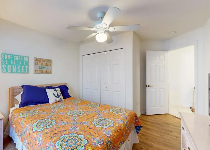 Captain's Cove 304 Clearwater Beach